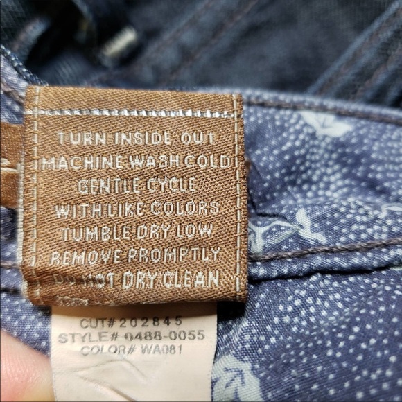 EUC PAIGE Benedict Canyon, Dark Wash, Mid-Rise, Boot Cut Jeans - Picture 7 of 9